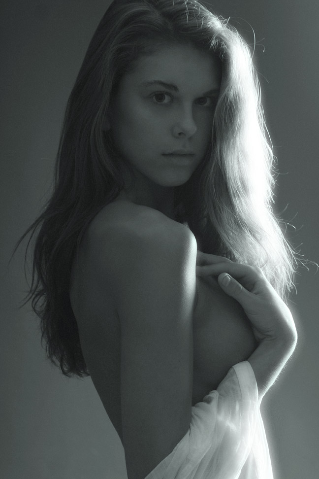 Female model photo shoot of Emily Ann C