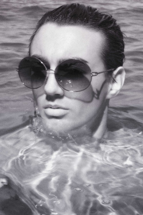 Male model photo shoot of Adam Hemingway