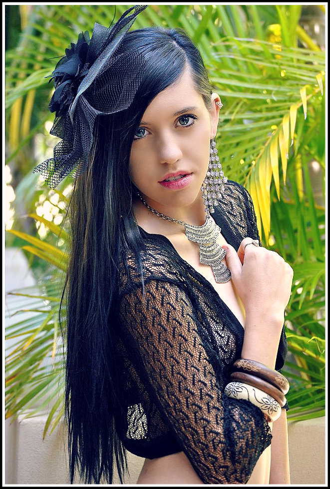 Female model photo shoot of Cassie-Louise by Garry M Photography in Palm Beach