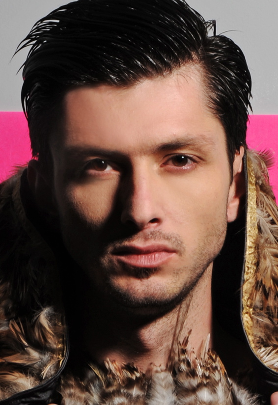 Male model photo shoot of dado bogdanovic