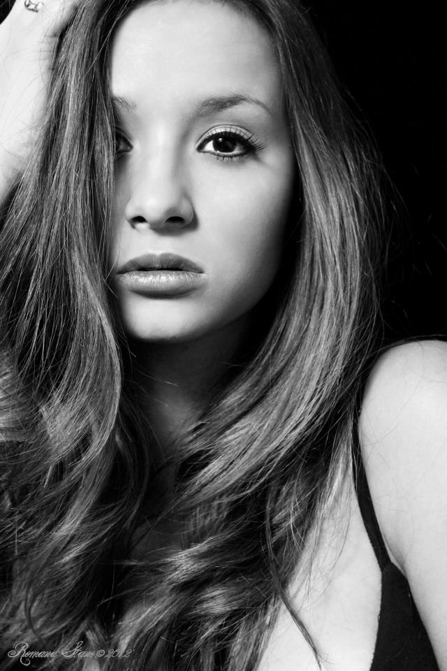 Female model photo shoot of Romana Stano