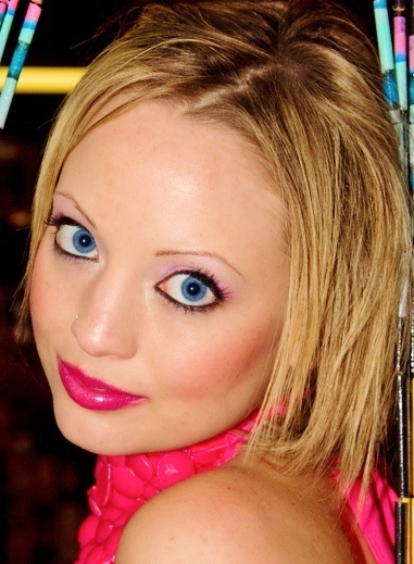 Female model photo shoot of Holly Blue Eyes
