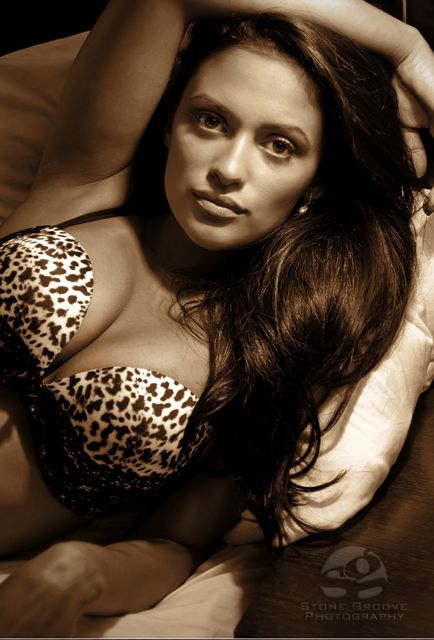 Female model photo shoot of Kelsy Morgan