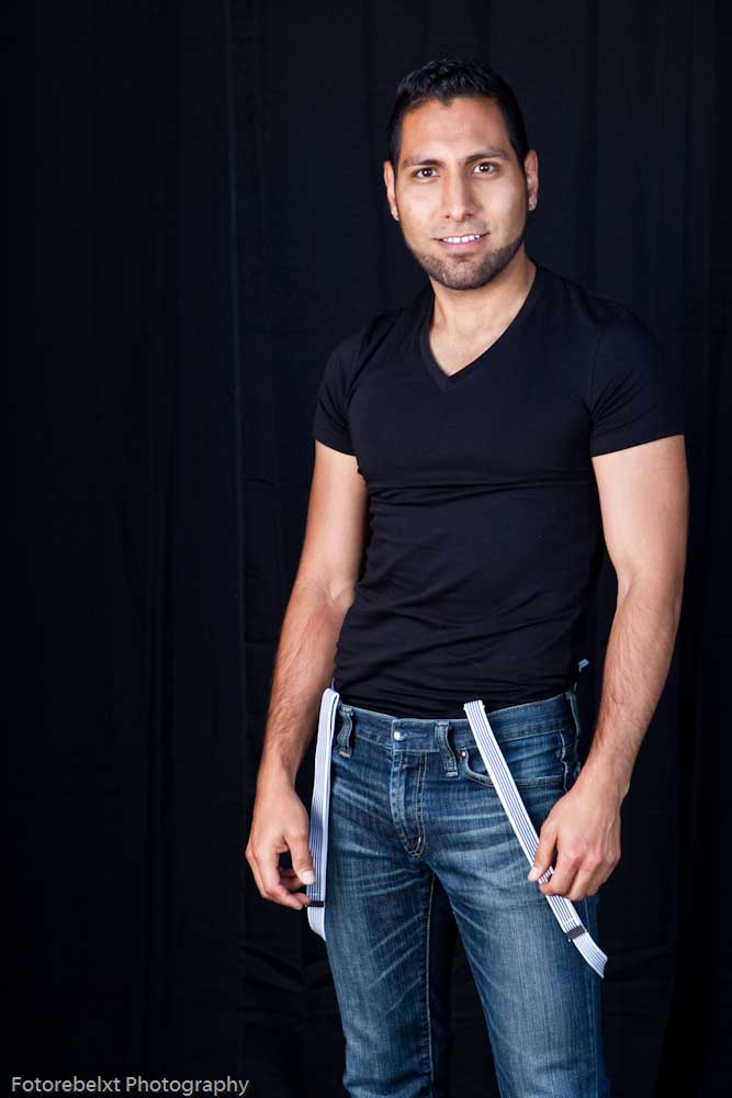 Male model photo shoot of Vicente30