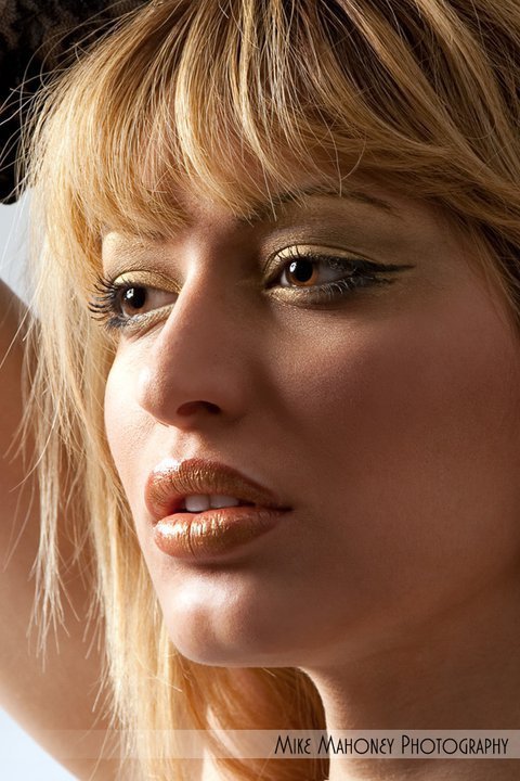 Female model photo shoot of Zoha Rabie