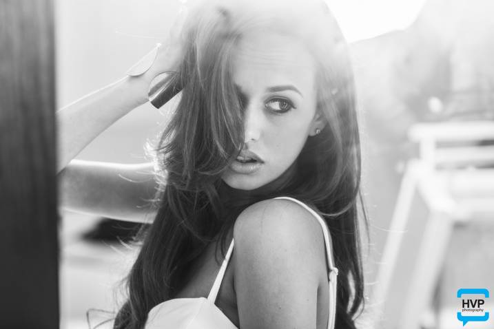 Female model photo shoot of Alexys Serrins