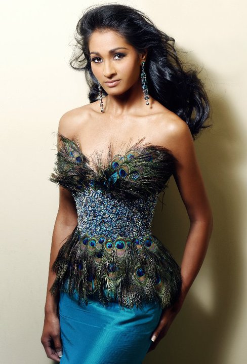 Female model photo shoot of Lisa Patel 