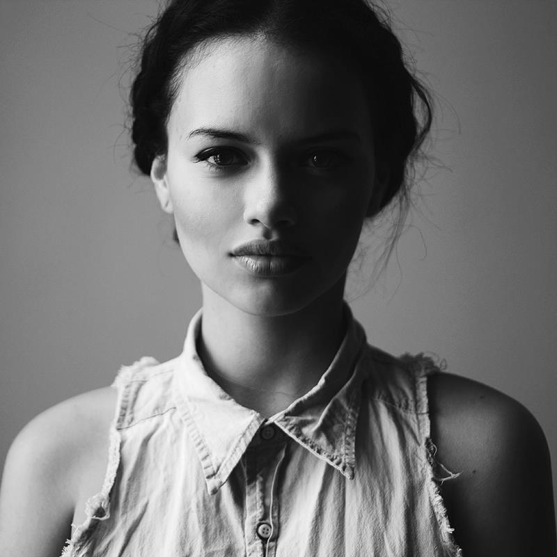 Female model photo shoot of LauramarieV