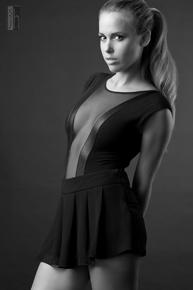 Female model photo shoot of Ginnielynn by Scott Jordan Held