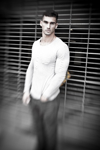 Male model photo shoot of Raphael Luis