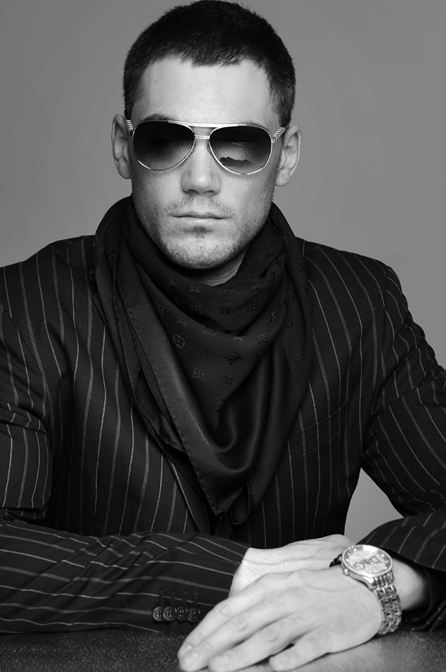 Male model photo shoot of Alexandre Fardellone in paris