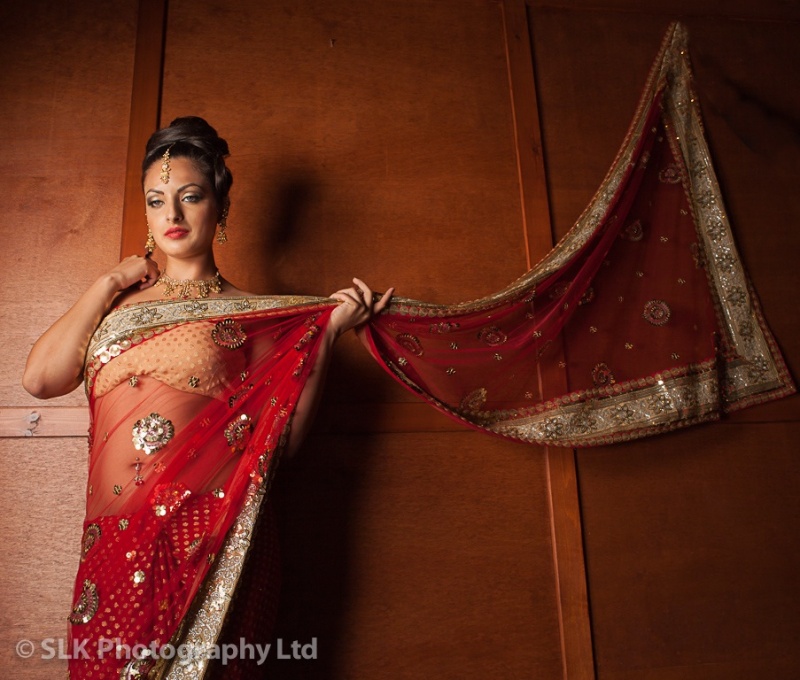 Female model photo shoot of Joalharia Sarees