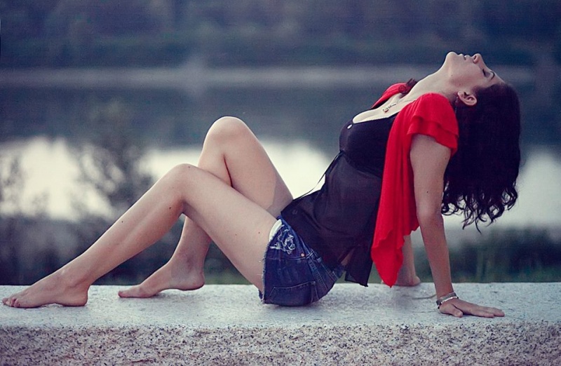 Female model photo shoot of Special K in Po River