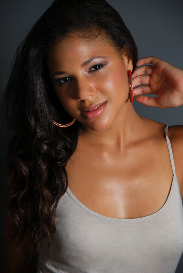 Female model photo shoot of Ivanna Mauricio in Studio (Dominican Republic)