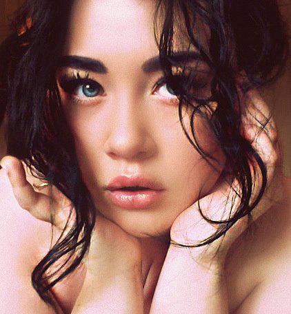 Female model photo shoot of SimonaMeow