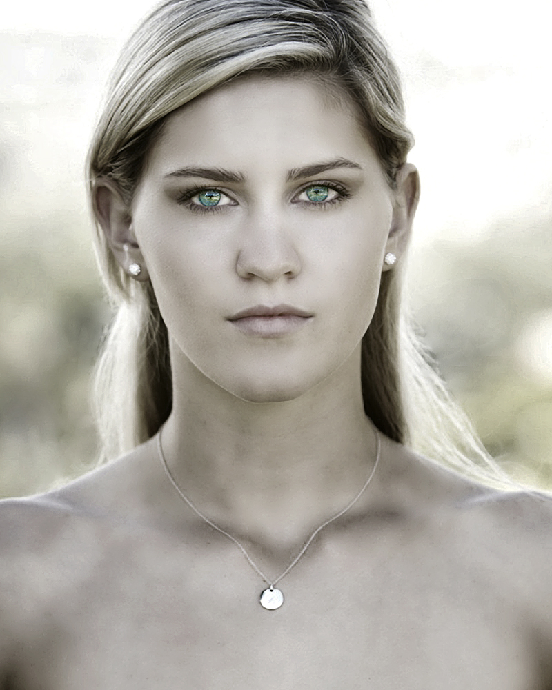 Female model photo shoot of Cassandra Skibicki