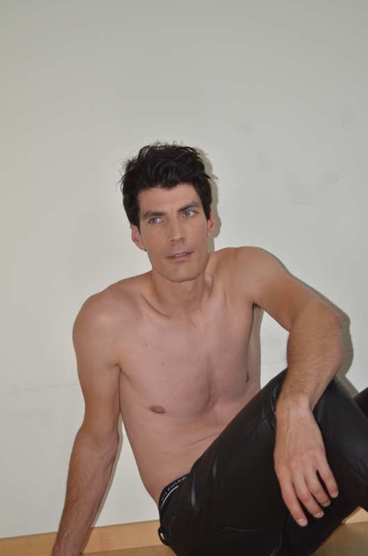 Male model photo shoot of Christopher Crow
