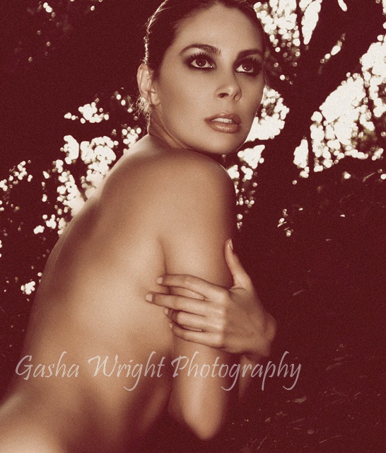 Female model photo shoot of Gasha Wright in The Park