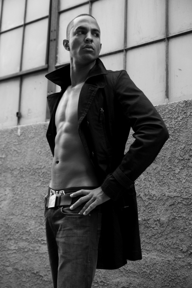 Male model photo shoot of Klass Brightman