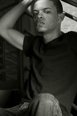 Male model photo shoot of Kendrick Powe