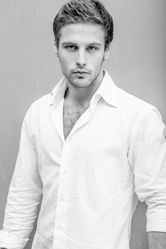 Male model photo shoot of Arthur Malt