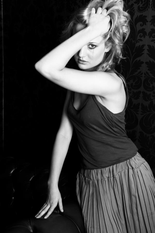 Female model photo shoot of Danielle killick