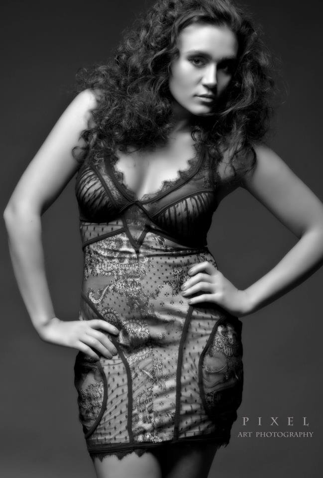 Female model photo shoot of Gina Wolfe