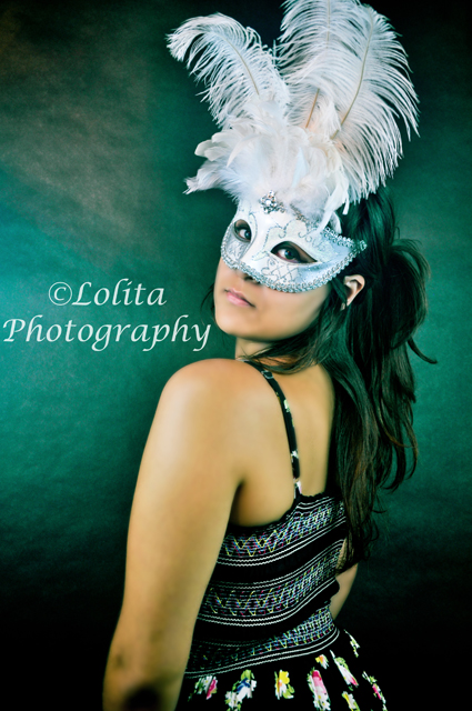 Female model photo shoot of Lola Images