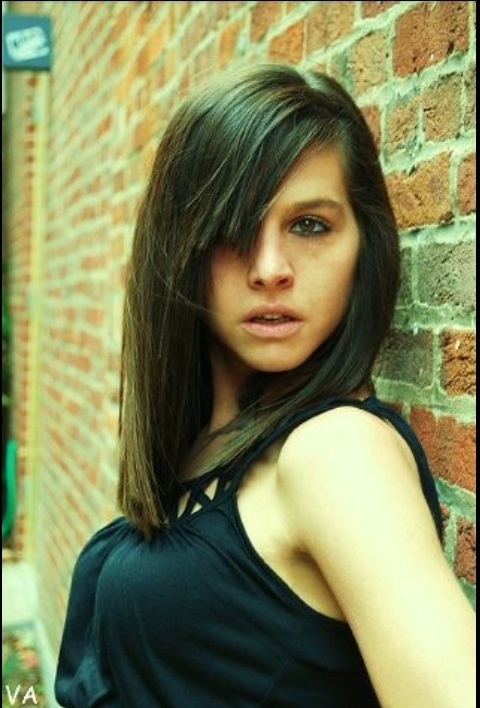 Female model photo shoot of Desiree Moss