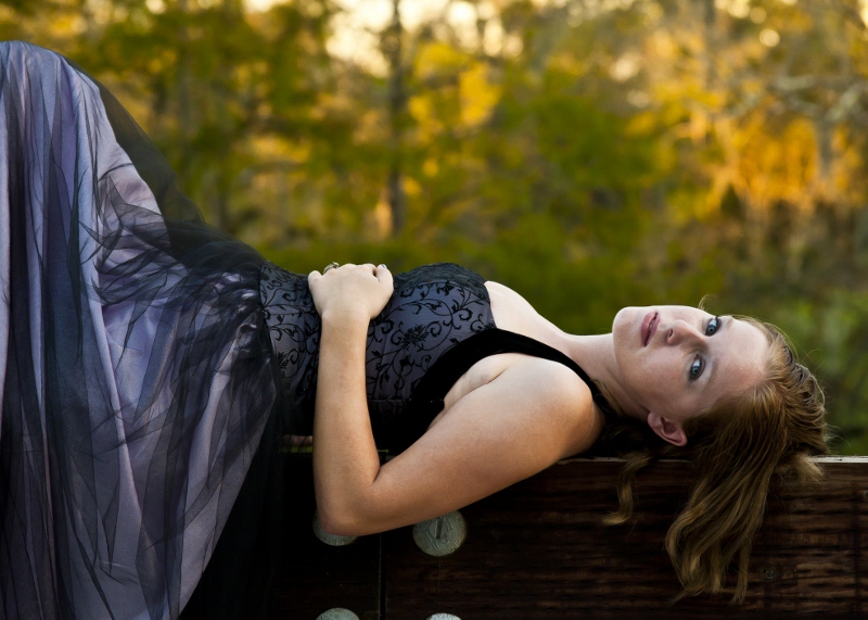 Female model photo shoot of Andie Wren