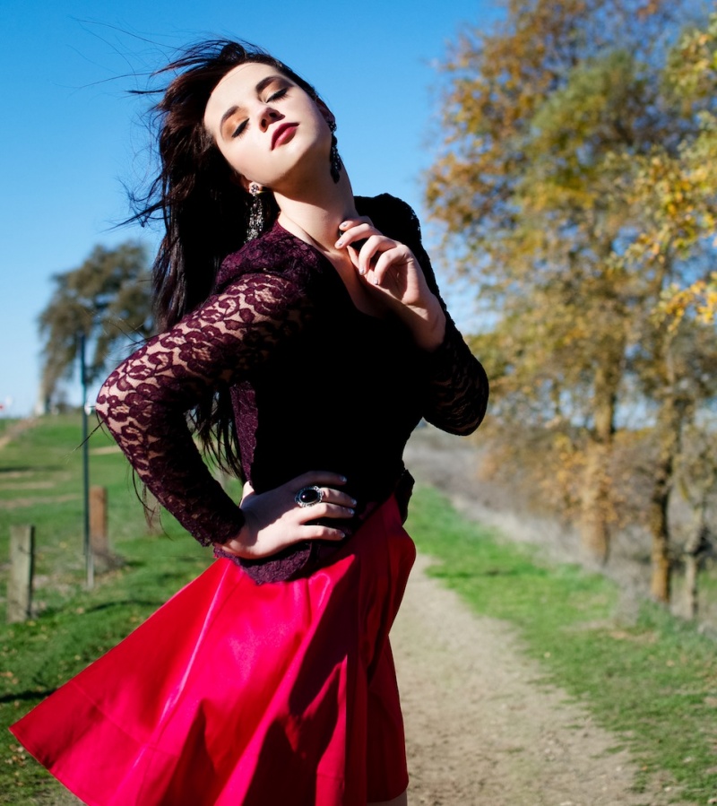 Female model photo shoot of Ilona Kov