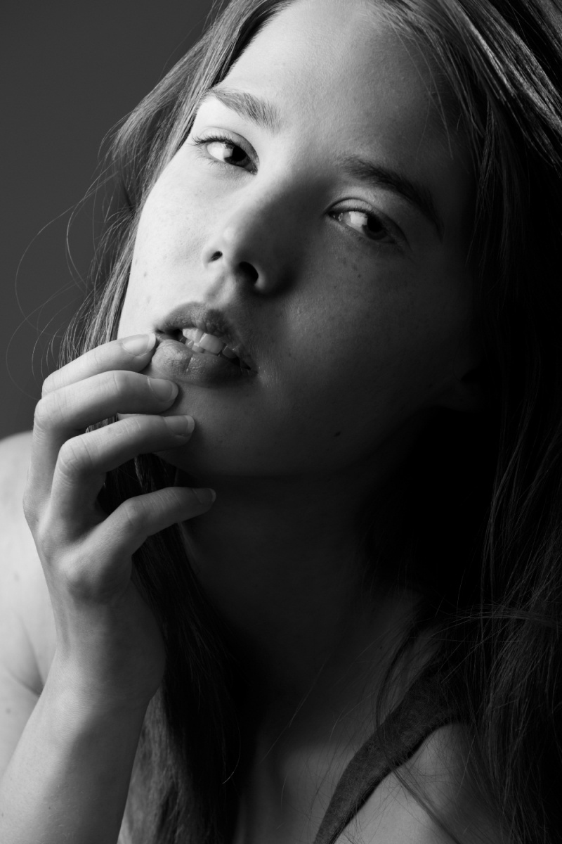 Female model photo shoot of Laura  Maria