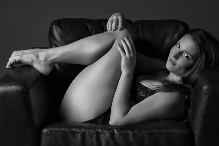 Female model photo shoot of Stefani Rashell