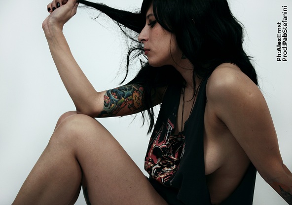 Female model photo shoot of Nina Chronic