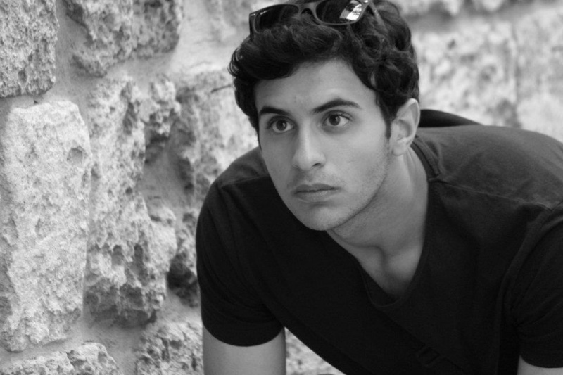 Male model photo shoot of Mahmuud