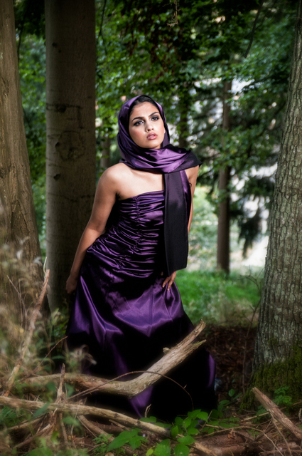 Female model photo shoot of Warsha  in Belgische Ardennen, makeup by BeautyGeek