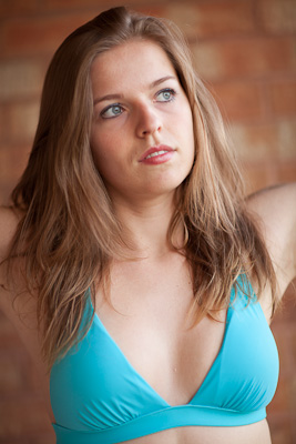 Female model photo shoot of Mika Dunno