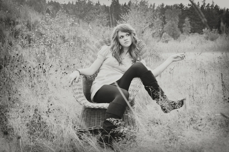 Female model photo shoot of Dayna G Photography in Bonney Lake Washington