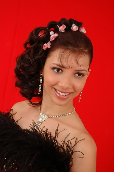 Female model photo shoot of annalie garcia in cuba