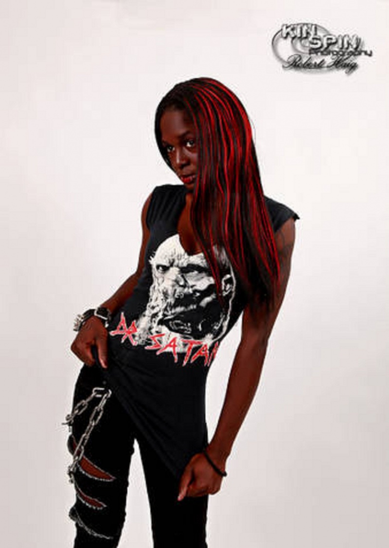 Female model photo shoot of Ang3L-oF-Darkn3sS by KinspinPhotography