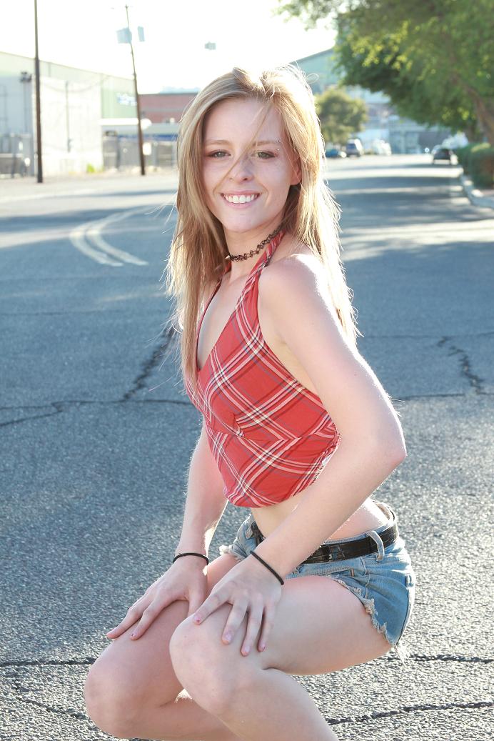 Female model photo shoot of Kristin Lavigne 