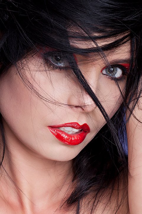 Female model photo shoot of Joanna joko in Hamilton, makeup by Angelina Libuszowska