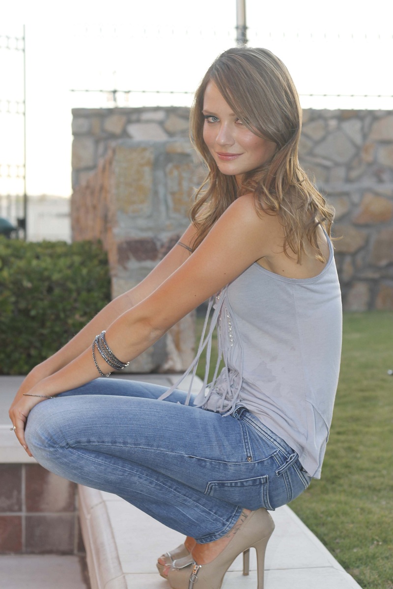 Female model photo shoot of Nettan Dahl Cremer by Muniz Photography in Downtown El Paso