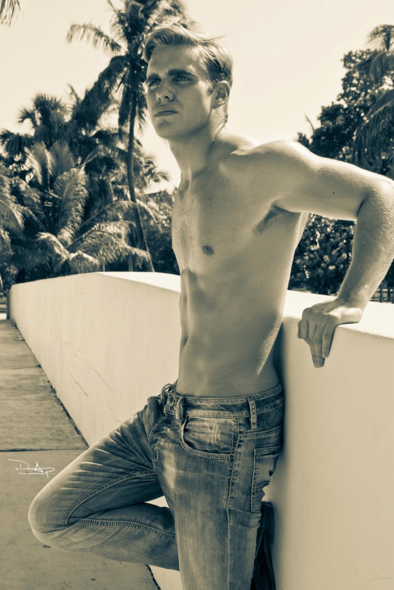 Male model photo shoot of David A Parra
