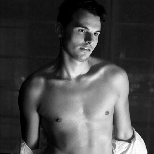 Male model photo shoot of Tedd in las vegas