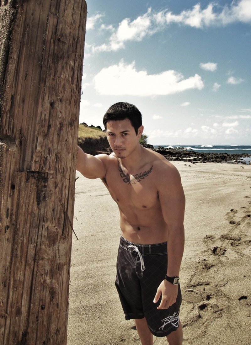 Male model photo shoot of mauisponge in Kaho'ohaihai, O'ahu