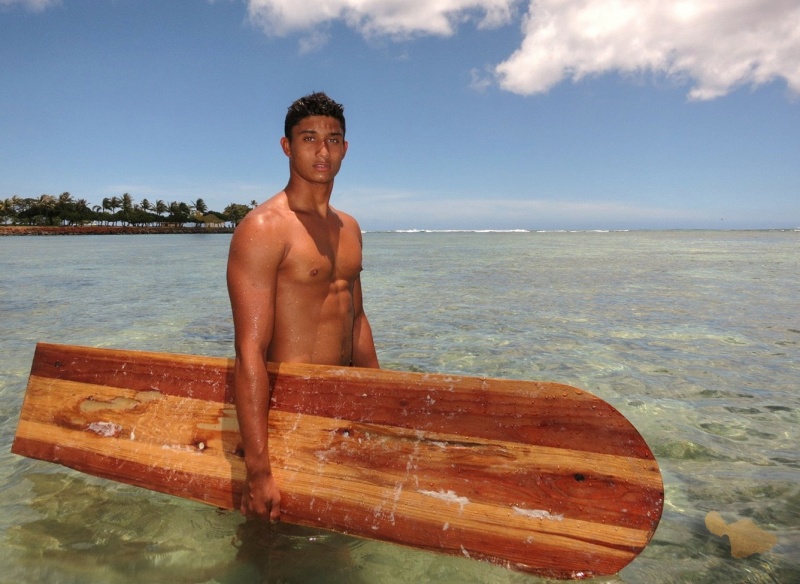 Male model photo shoot of mauisponge in Ala Moana Beach Park, O'ahu