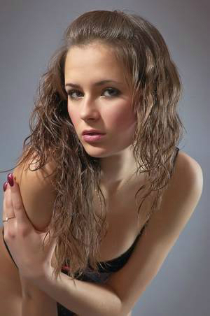 Female model photo shoot of Anna Skovoroda