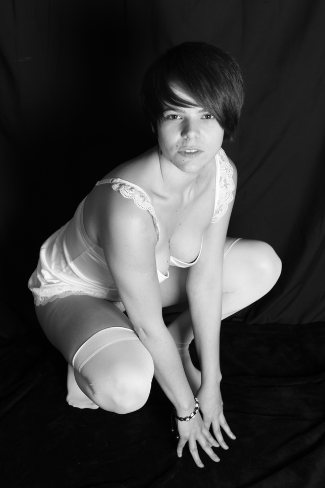Female model photo shoot of Janine zsilinszky in Loughborough