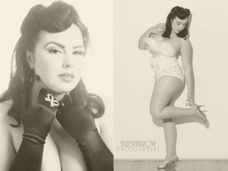 Female model photo shoot of Betty Bumps